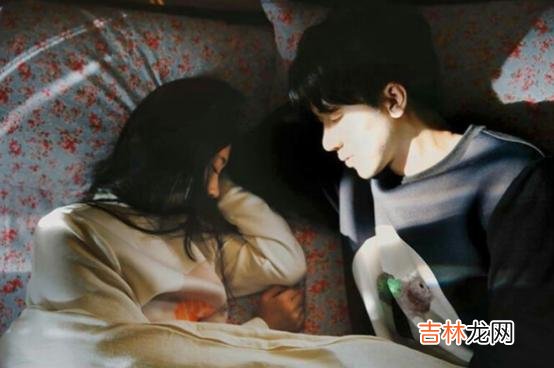 01.张小娴说：“有些人是注定等待别人的 表白被拒，没什么不好意思的