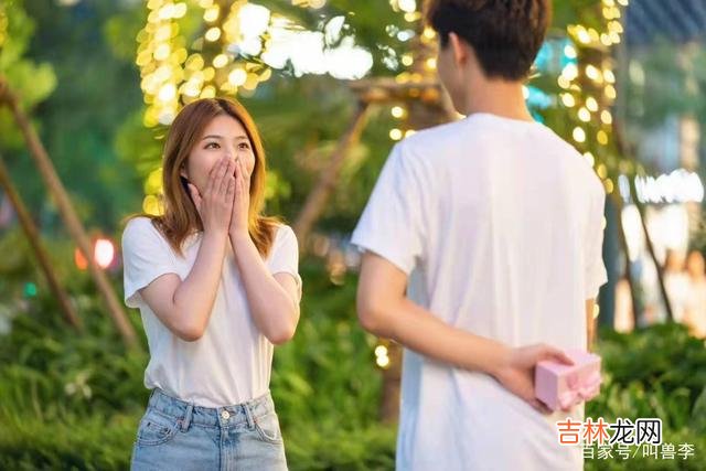 什么是真爱？如果用比较文艺的说法 40岁之后，太多的男女徘徊在爱情的门口，本质原因就在于此
