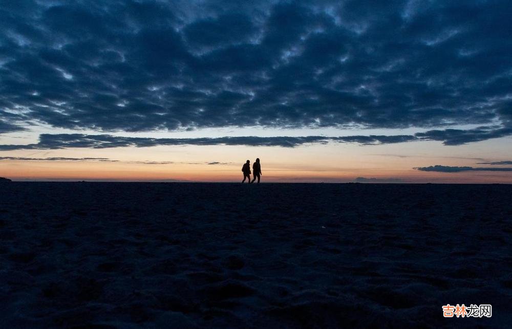 从“全民追捧”到“全网被骂”，杨迪到底做错了什么？