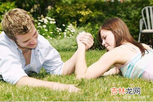 离婚后的女人：婚姻和男人，都不是必需品，钱才是