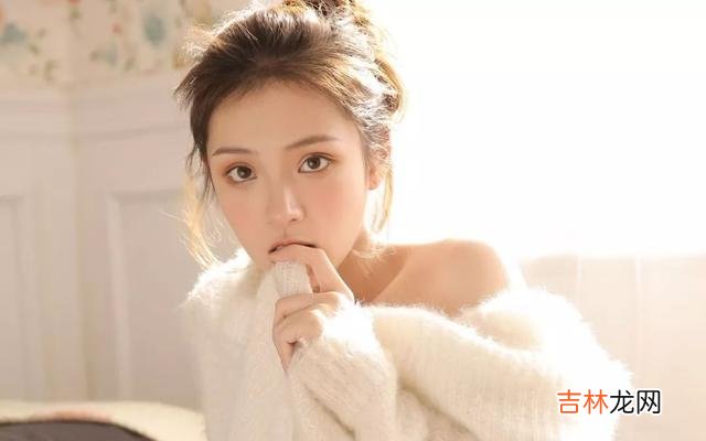 很多兄弟在和女生聊天的时候 女生不愿意回复你的时候，会犯这个误区，女生内心只会想着远离你