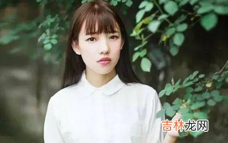 三个让你如何和女生聊天开头？