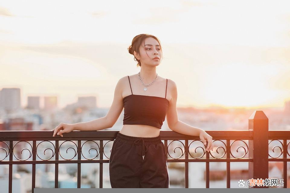 张爱玲说：“人生最大的幸福 过不到头的婚姻中，夫妻之间的状态早有征兆，忽视不得