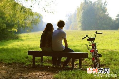 01婚姻需要付出吗？答案是肯定的 婚姻中，女人承担家务，不要嫌弃男人做的不好