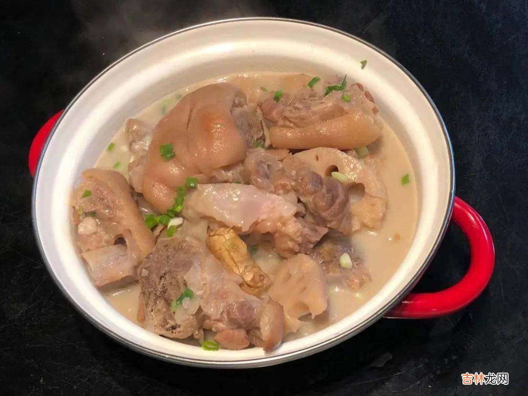 莲藕猪蹄汤的做法 莲藕猪蹄汤的做法分享