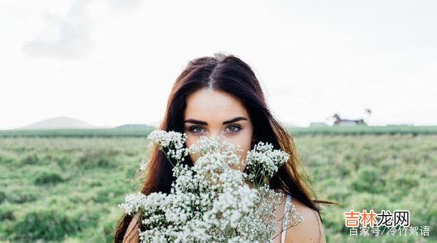 爱情最让人迷恋和纠结的地方 女人动没动心,微信上的“痕迹”会告诉你,男人无需试探