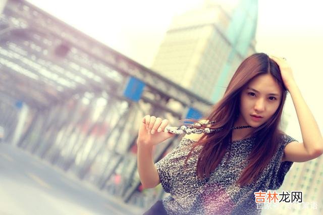 爱情萌芽的时候 女人对你动心，会羞于告诉你，而是这个样子对你
