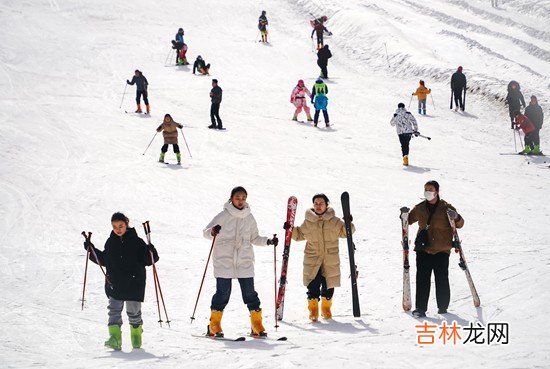 亲友能否“教学”？一道滑雪场不容搁置的难题