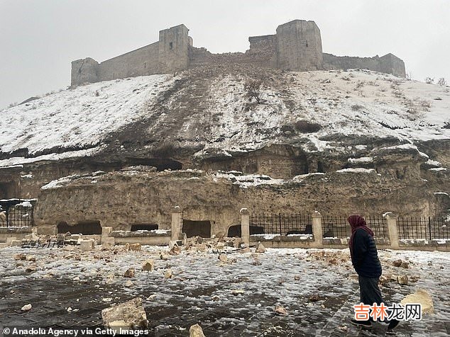 土叙两国3500人遇难！百年清真寺没了圆顶，千年古堡变废墟
