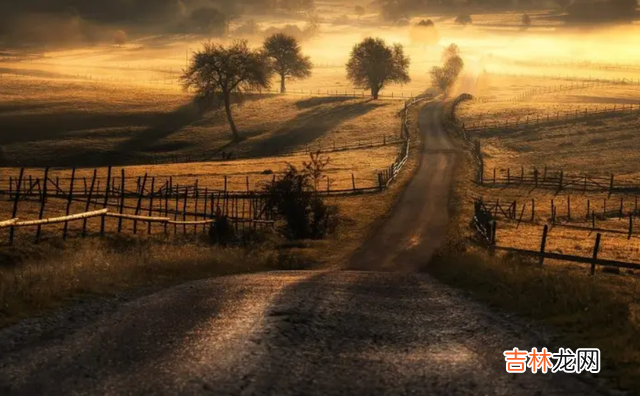 想要真正的走进一个女人的心里 对待女人的时候,不要将自己抛得一干二净,要有所隐藏