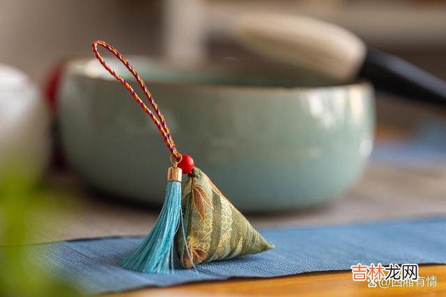 什么是爱情？如何才能确定男人是真的爱你？什么程度才能完全信任男人的爱？这样的问题 男人是否有把你当真爱，从他的这几种付出便可明白