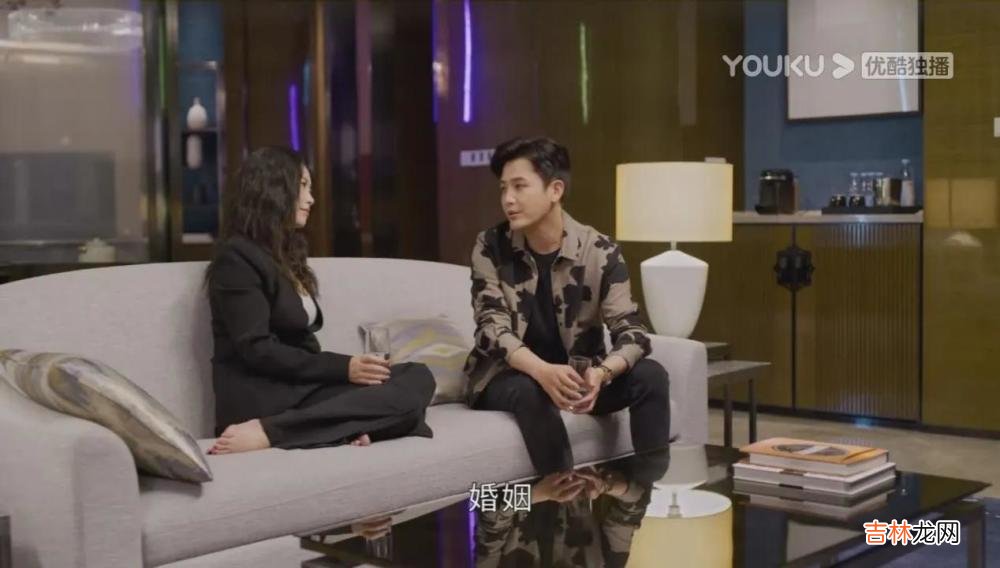 《打开生活》：因绯闻背负行业“污点”，边亮对文草草的纵容，终成恶果