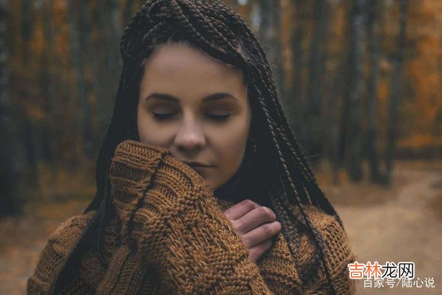 恋爱时如胶似漆、久处不厌的情侣 婚姻生活中，让爱情永远保鲜的方法，也只有一个，就是注意细节！