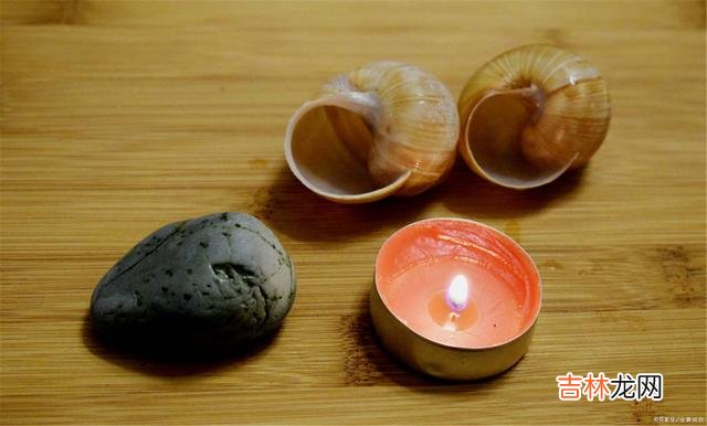 宋朝诗人释绍昙有诗曰：春有百花秋有月 “喜静之人，最有福气”：心有四静，祸患自会远离