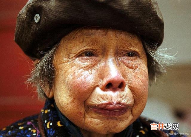 女儿说道：妈，你可以再嫁，不过要答应我三个条件