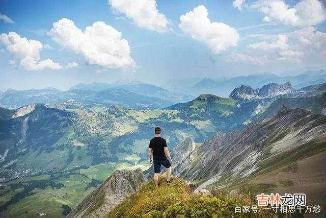 每个人都处在一个不甘平庸，却又不得不平庸的人生当中