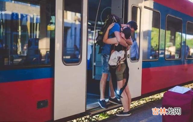 “我能想到最浪漫的事 在美好的爱情,都会败给距离吗?