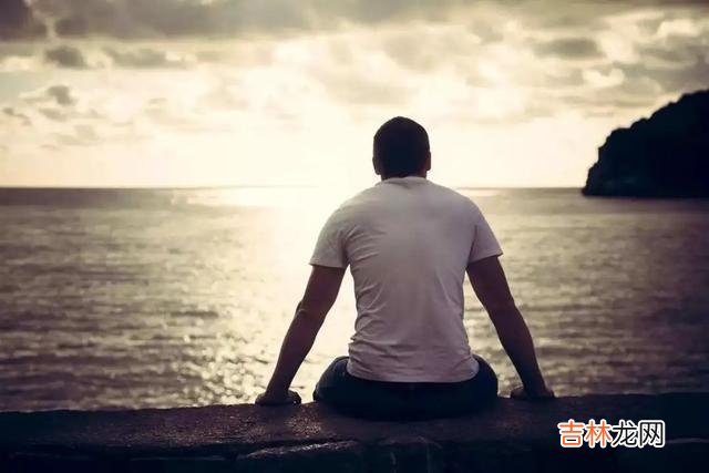 小时候 人的年纪越大，为什么会变得越感性，这个可能与自己的经历有关