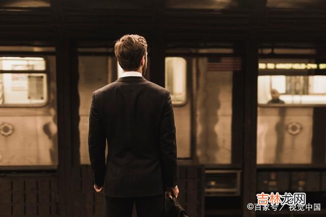 真正爱一个人是藏不住的 真正深爱你的人，通常会有这些暗示