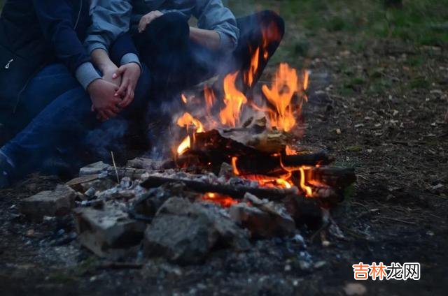 真正美好的感情 男人一旦动情了，就会有这些比较显著的变化