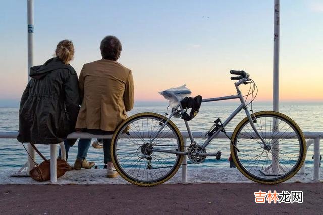 人到中年 一个中年男人对你的爱与在乎也体现在很多细节