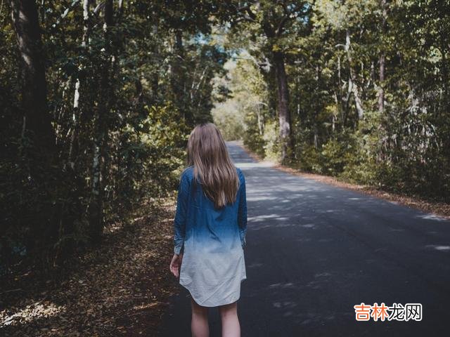 摄影师山本昌男说过：“我活着 通过这些细节，可以看出你在一个男人心里的分量