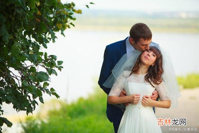 两个人在一起谈恋爱 女人在感情中，千万不要试图去改变或改造一个男人