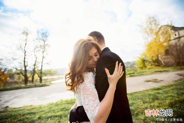 男人和女人对待感情的态度会存在一些差异。|女人若想让一个男人放不下你,就别这样和他相处