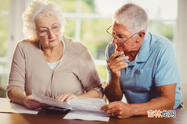 感情中 一个男人一旦对你动心了，往往会在这些事情上对你很主动