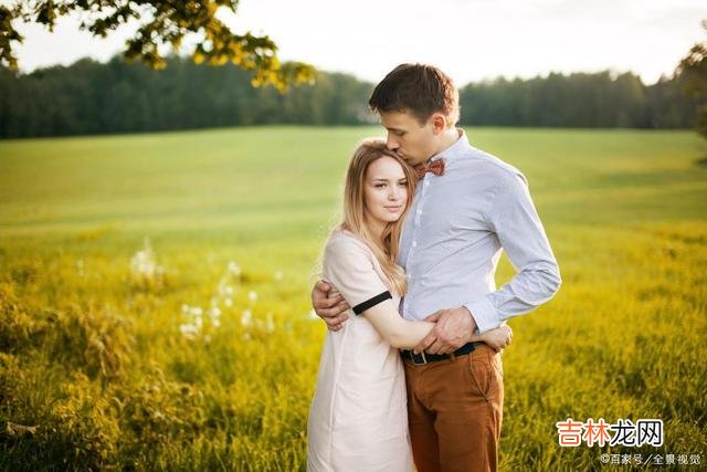 一个离过婚的中年男人 中年离婚男人真正喜欢的女人，到底是什么样子的呢？