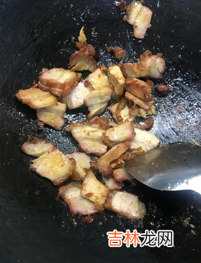 脆皮烧肉和什么菜配炒