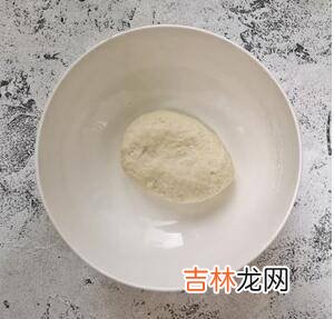 地锅鸡的饼子怎么做的?
