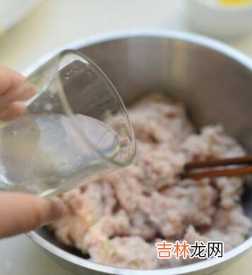 清汆丸子的制作方法