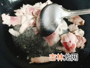 红蘑土豆片家常做法