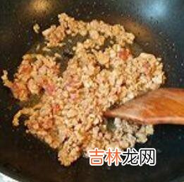 月子餐豆芽炒肉末怎么做