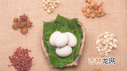盐皮蛋的制作方法