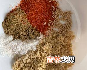 炸火腿肠的蘸料怎么做
