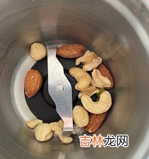 炸火腿肠的蘸料怎么做