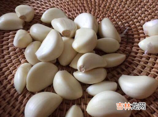 腌腊八蒜的正确方法