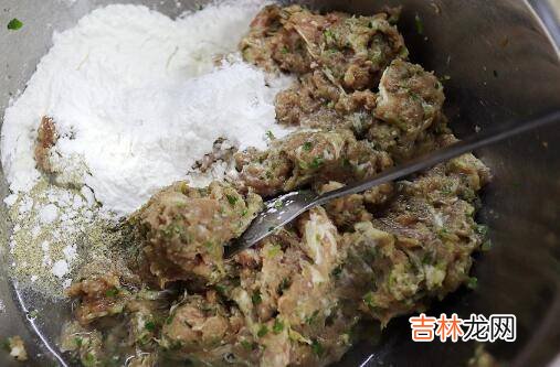 怎么做羊肉丸子好吃
