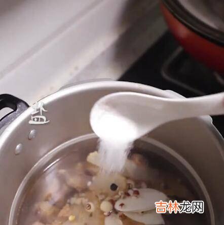 怎样做鸽子汤好喝