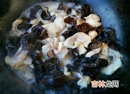 木耳黑鱼片怎么炒好吃