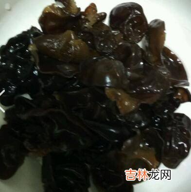 木耳加包包菜怎么一起炒