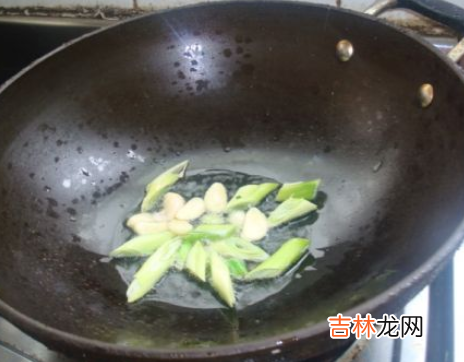 鸡胸脯肉炒辣椒怎么烧