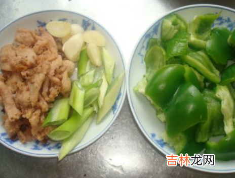 鸡胸脯肉炒辣椒怎么烧