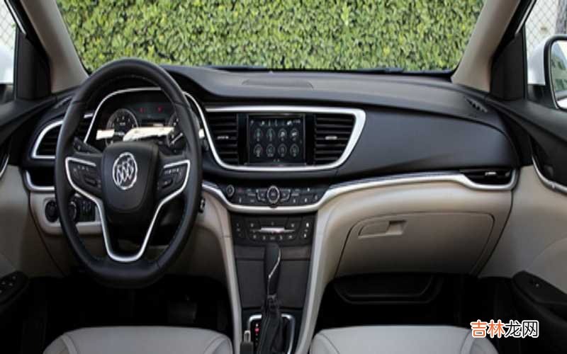 别克英朗引擎盖怎么开?