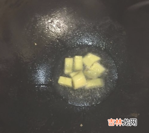 鸡腿跟胡萝卜怎么炒