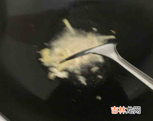 鸡肉怎么炒不干