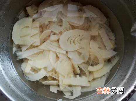春笋炒五花肉怎么做