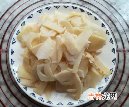 春笋炒五花肉怎么做